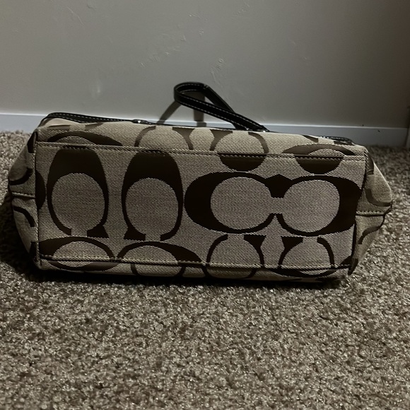 Coach set. Sitting in the closet. - Picture 7 of 7